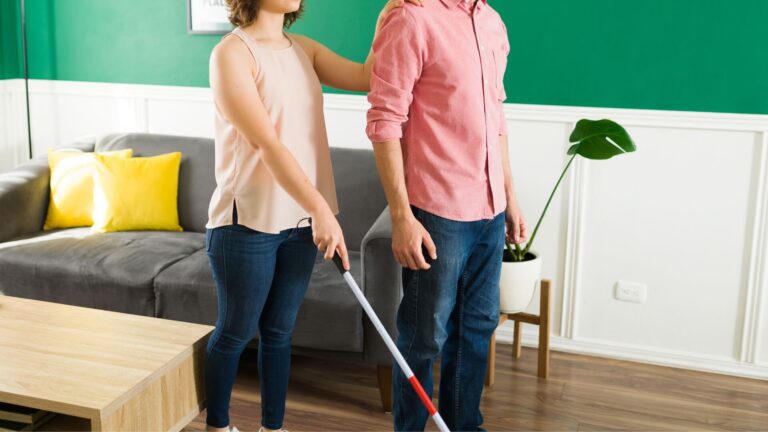 Visual impairment and guiding techniques for professionals
